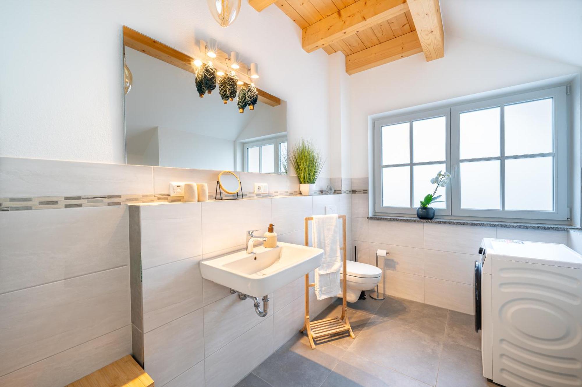 Liboria I Traumhafte Ferienwohnung In Aidling Am Riegsee Mit Atemberaubendem Blick Auf Die Majestaetische Zugspitze! Εξωτερικό φωτογραφία